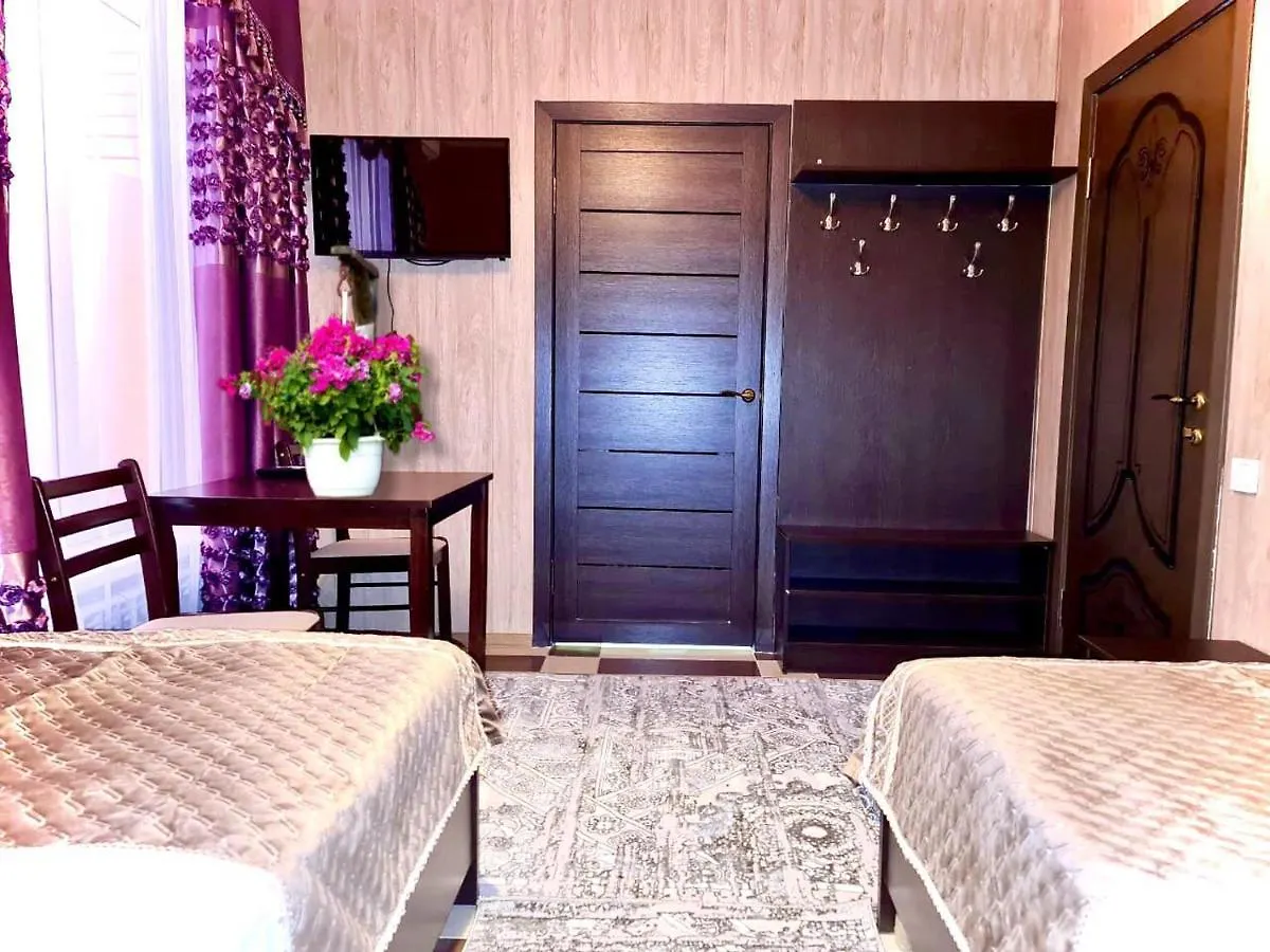 Love hotel Сытый Папа